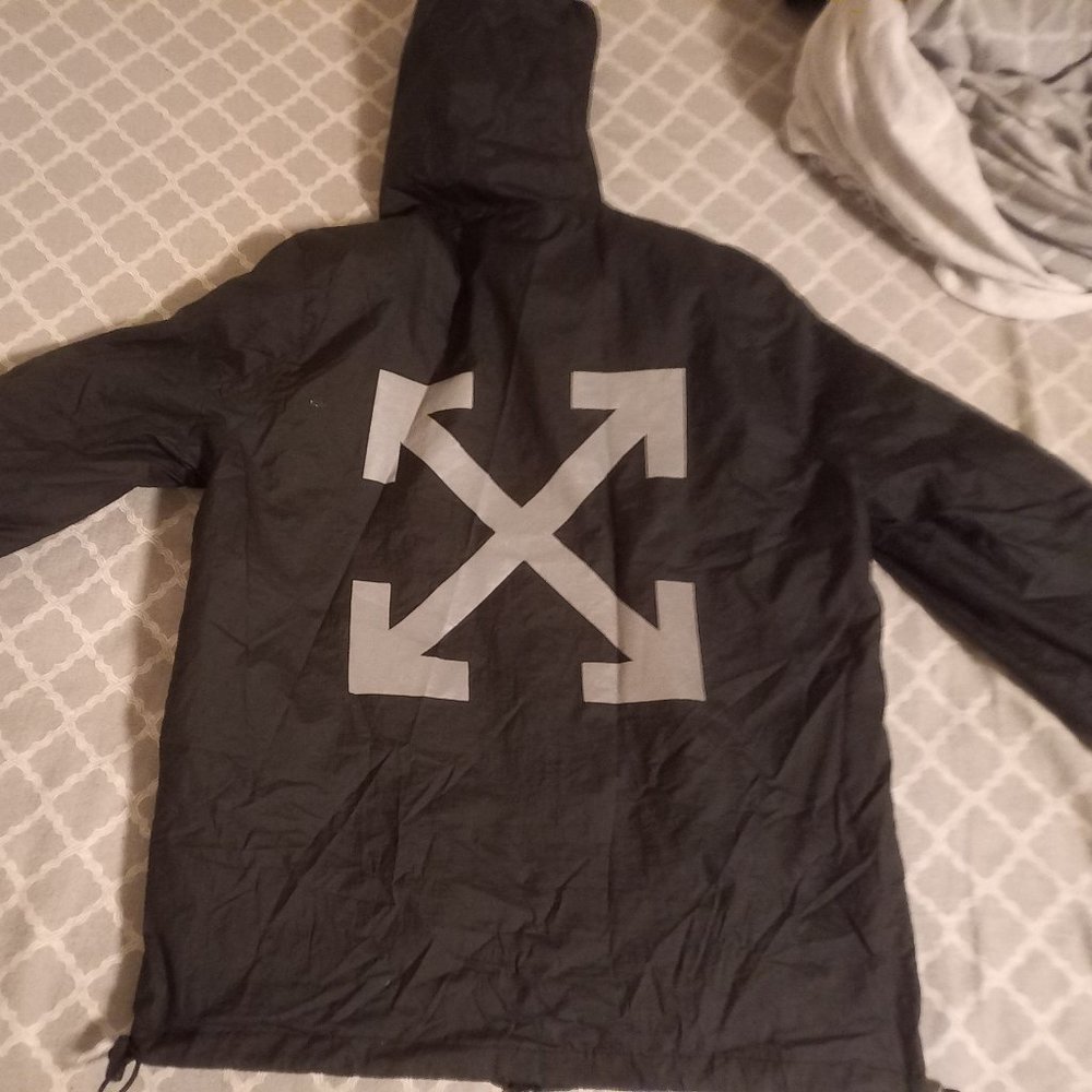 Wind breaker jacket - Picture 3 of 4